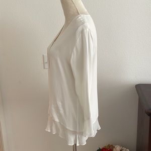 Blouse in cream crêpe fabric